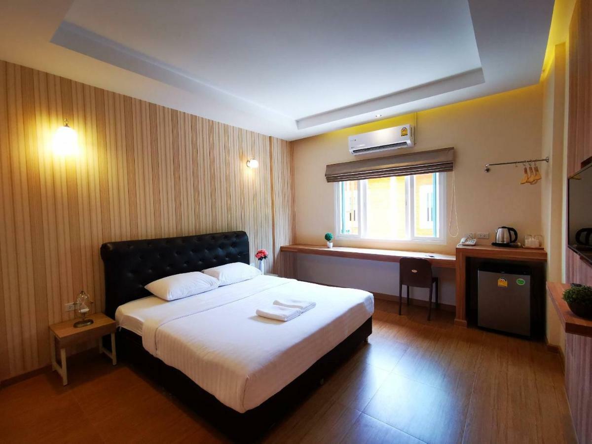 Triple Trees Hotel Pathumthani Kültér fotó